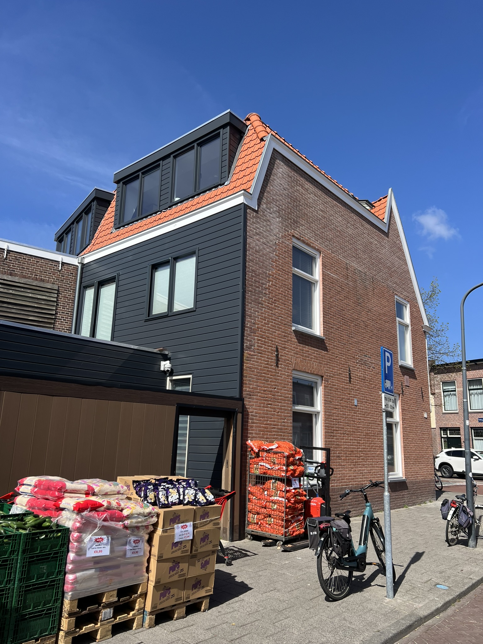 Totaalrenovatie Haarlem — Diverse uitbreidingen en totaal renovatie Teding van berkhoutstraat Haarlem